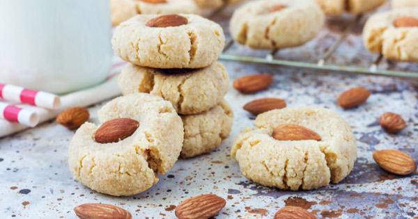 Almond cookies | Delta Dental